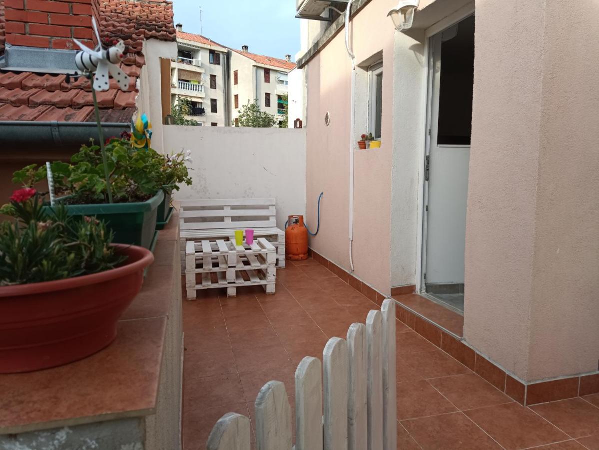 Appartamento Apartman Mala Cici Zara Esterno foto