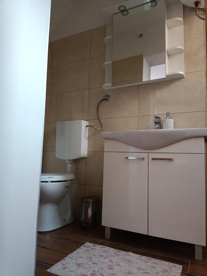 Appartamento Apartman Mala Cici Zara Esterno foto