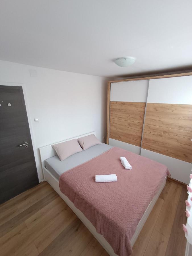 Appartamento Apartman Mala Cici Zara Esterno foto