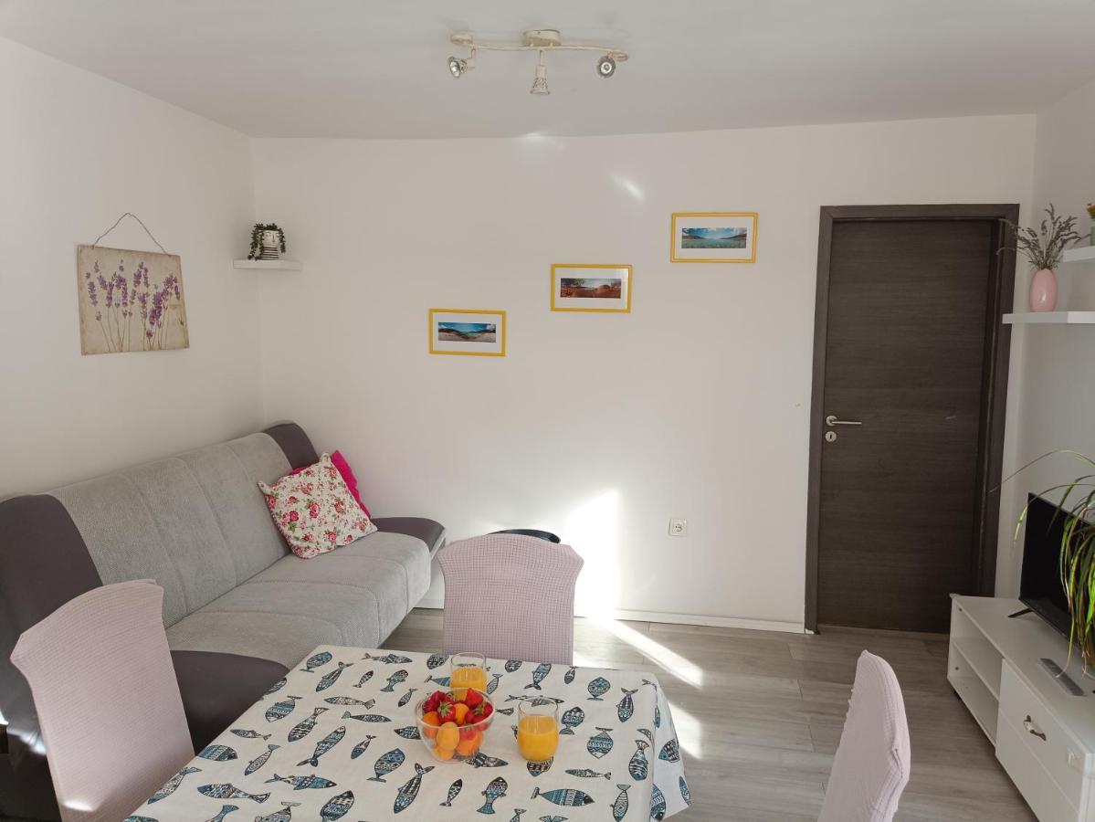 Appartamento Apartman Mala Cici Zara Esterno foto